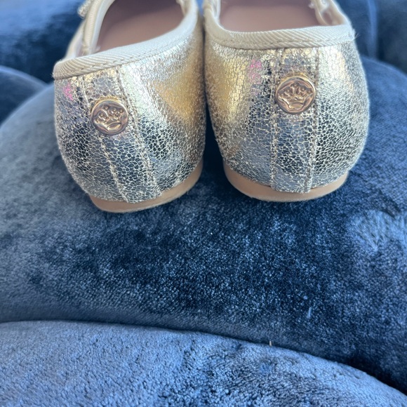 Nina Gold Kids Shoes with crystal rhinestone Bow Detail - Picture 8 of 10